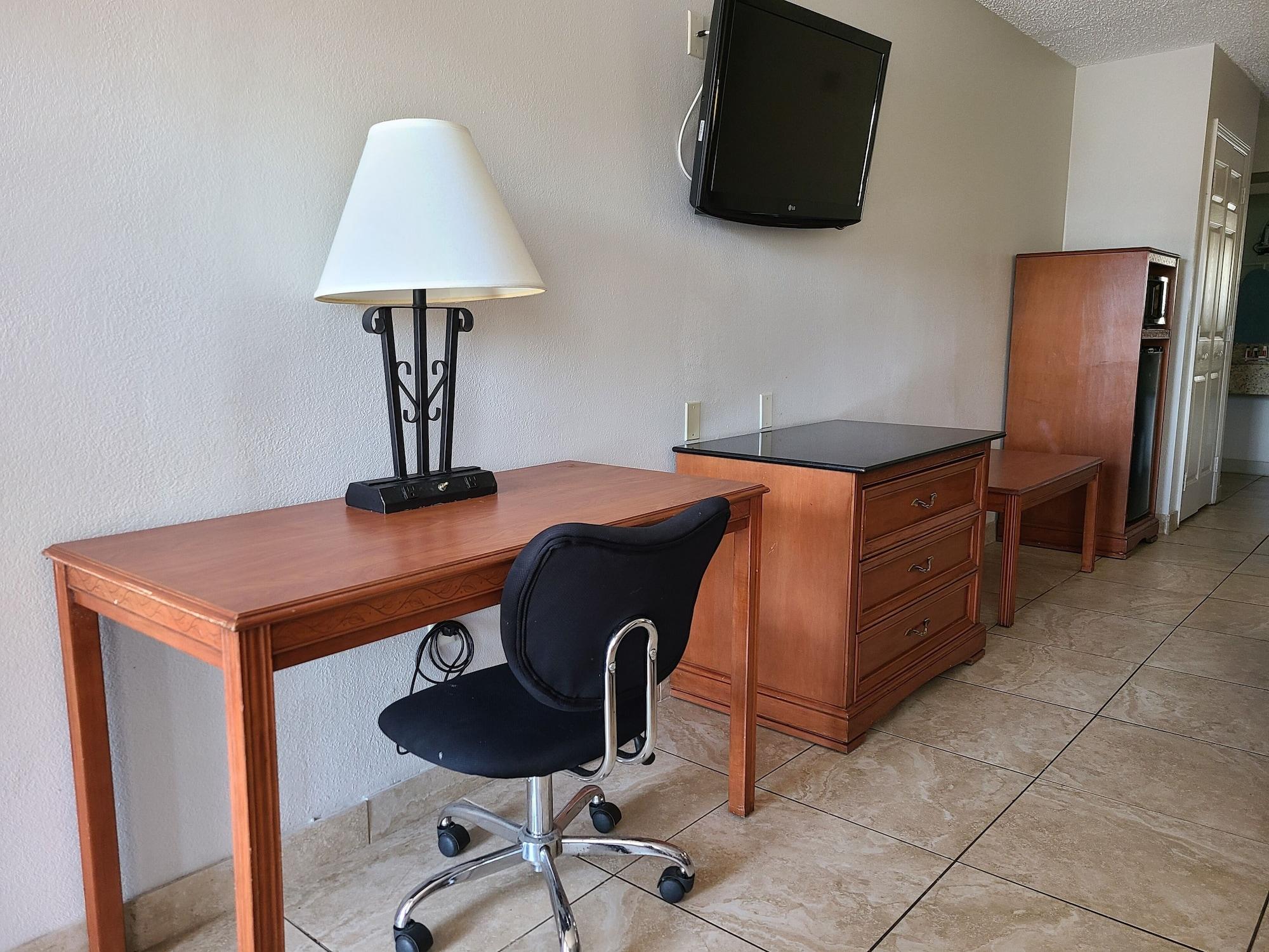 Quality Inn & Suites Orlando East - Ucf Area Alafaya Bagian luar foto