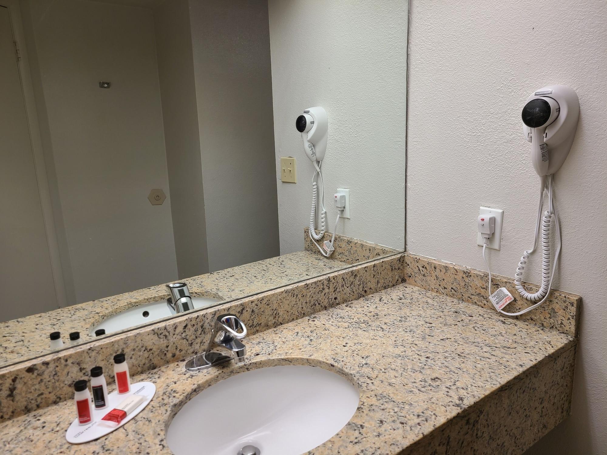 Quality Inn & Suites Orlando East - Ucf Area Alafaya Bagian luar foto
