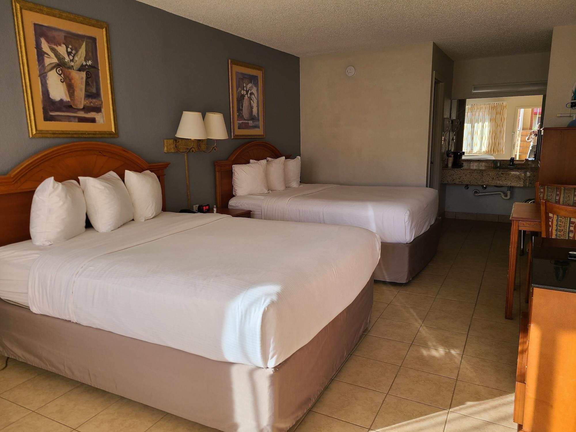 Quality Inn & Suites Orlando East - Ucf Area Alafaya Bagian luar foto