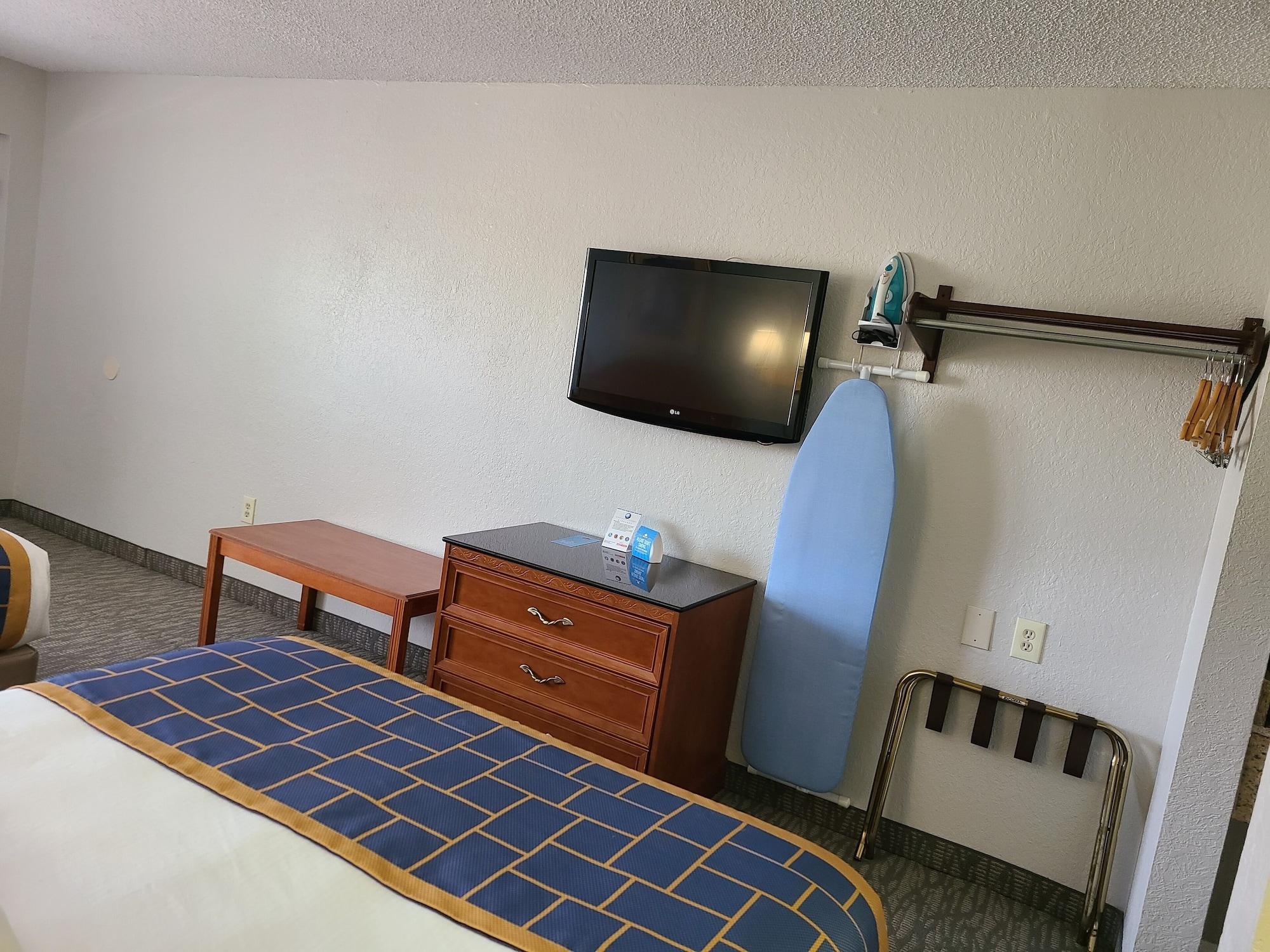 Quality Inn & Suites Orlando East - Ucf Area Alafaya Bagian luar foto