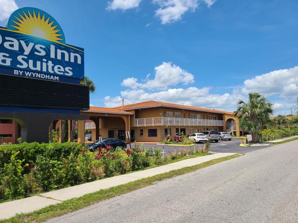 Quality Inn & Suites Orlando East - Ucf Area Alafaya Bagian luar foto