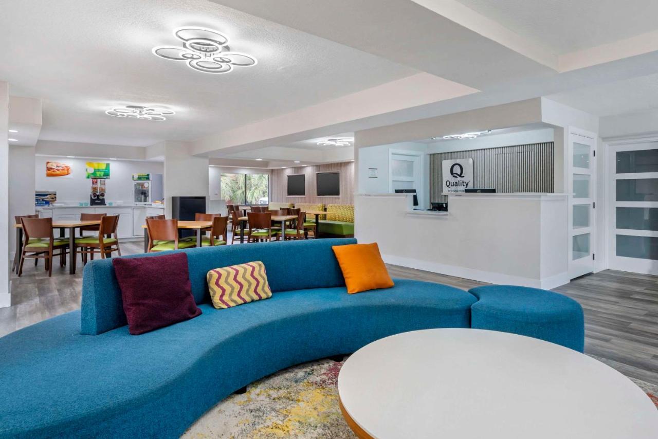 Quality Inn & Suites Orlando East - Ucf Area Alafaya Bagian luar foto