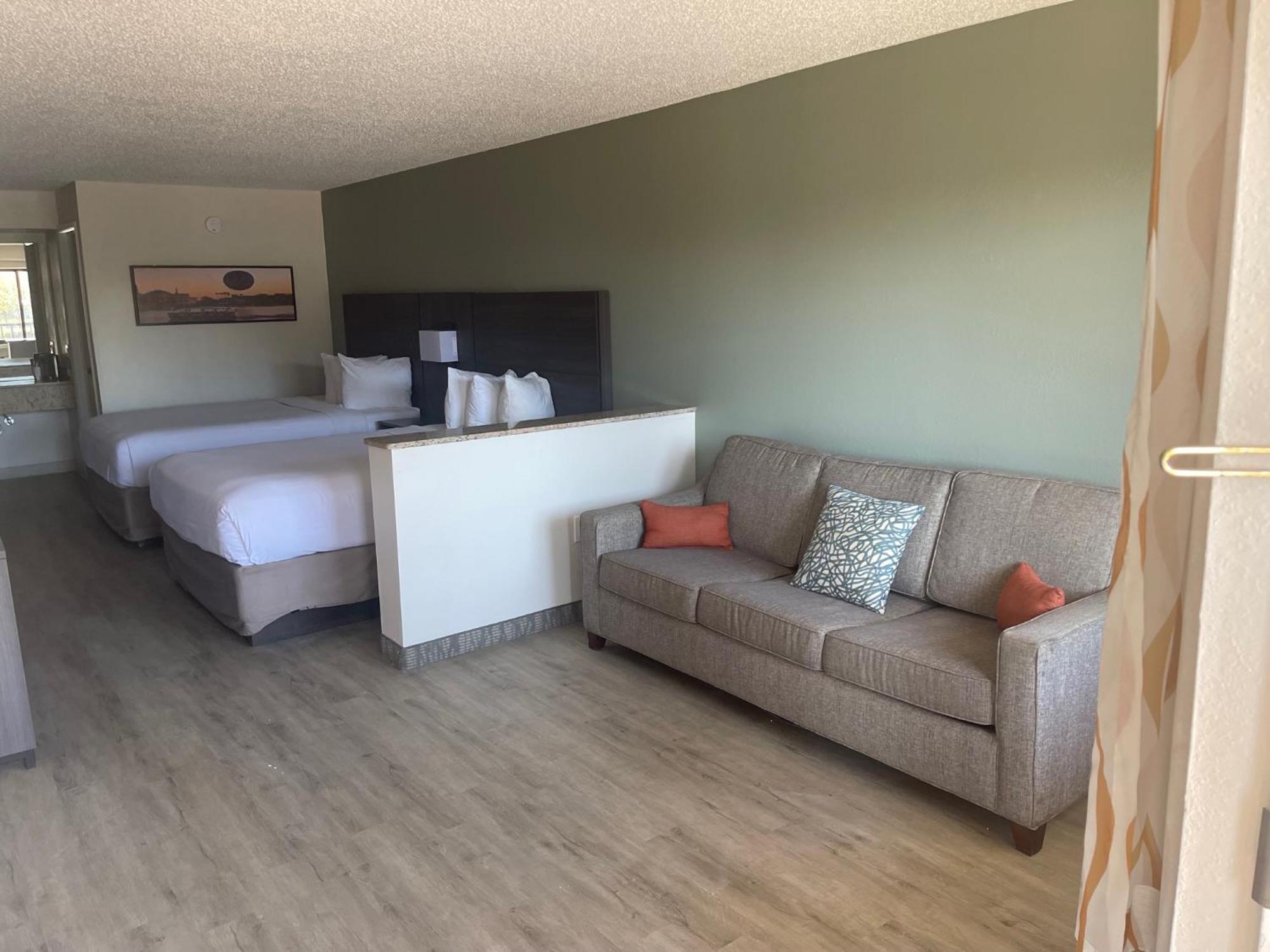 Quality Inn & Suites Orlando East - Ucf Area Alafaya Bagian luar foto
